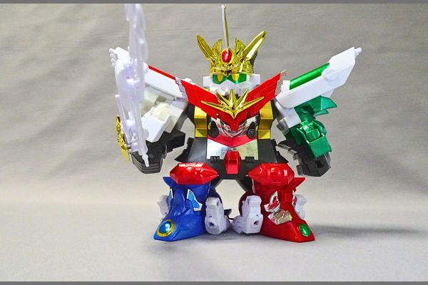 SDガンダムBB戦士:超機甲神ガンジェネシスのプラモデル
