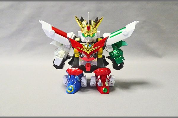 SDガンダムBB戦士:超機甲神ガンジェネシスのプラモデル