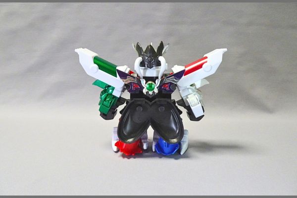 SDガンダムBB戦士:超機甲神ガンジェネシスのプラモデル