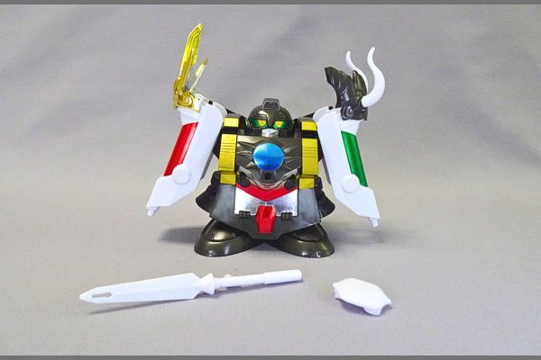 BB戦士:超機甲神ガンジェネシスの中の1体、ギガンティス