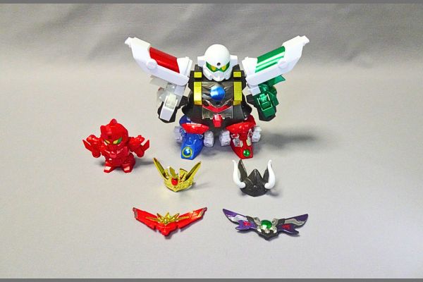 BB戦士:超機甲神ガンジェネシスの組み換え闇機甲神ガンジェノサイダー