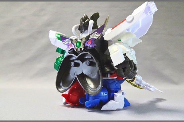 SDガンダムBB戦士:超機甲神ガンジェネシスのプラモデル