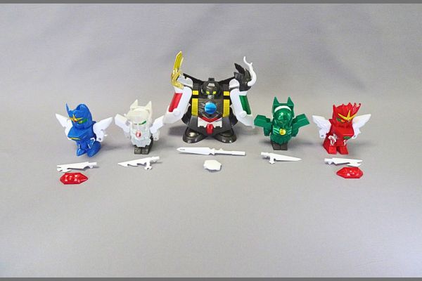 SDガンダムBB戦士:超機甲神ガンジェネシスの5体の機甲神