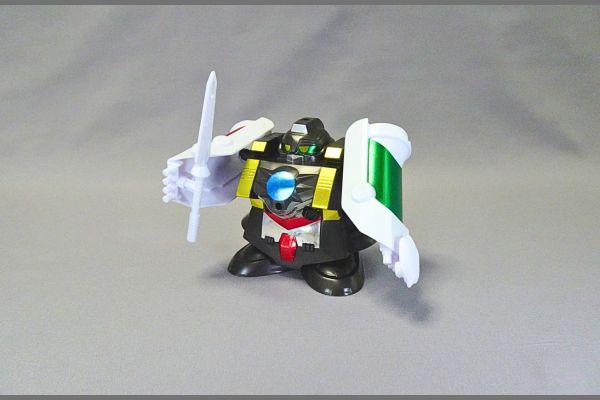 BB戦士:超機甲神ガンジェネシスの中の1体、ギガンティス