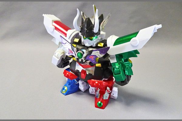 BB戦士:超機甲神ガンジェネシスの組み換え闇機甲神ガンジェノサイダー