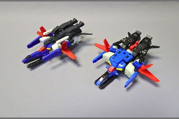 食玩モビリティジョイントガンダム10、ZZガンダムとモビルスーツアンサンブルのZZガンダム比較
