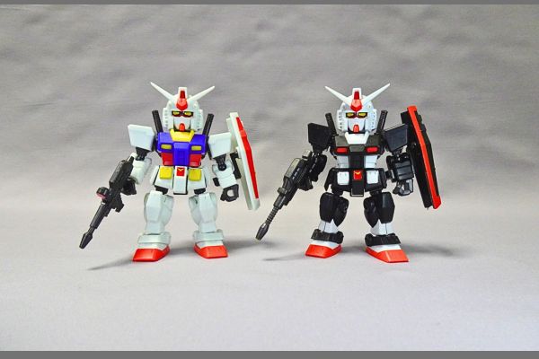 モビリティジョイントガンダム11、EXパーツのガンダムとプロトタイプガンダムの比較