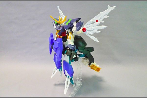 1/144HG:リライジングガンダムのプラモデル、ガンプラ