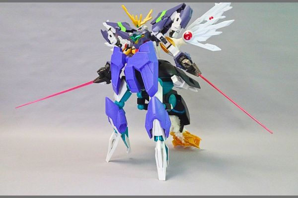 1/144HG:リライジングガンダムのプラモデル、ガンプラ