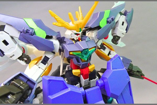 1/144HG:リライジングガンダムのプラモデル、ガンプラ