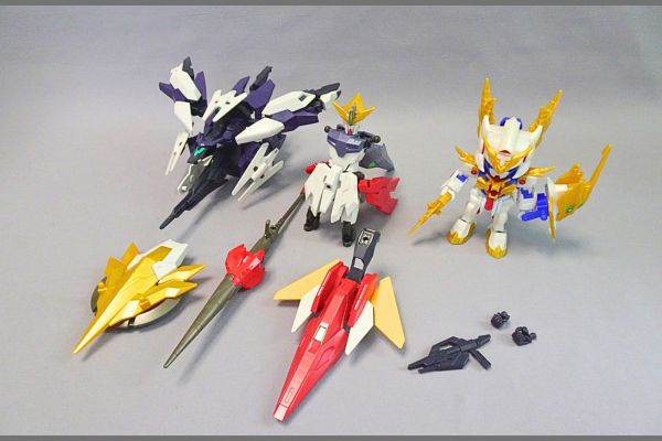 リライジングガンダムの余りパーツやキット