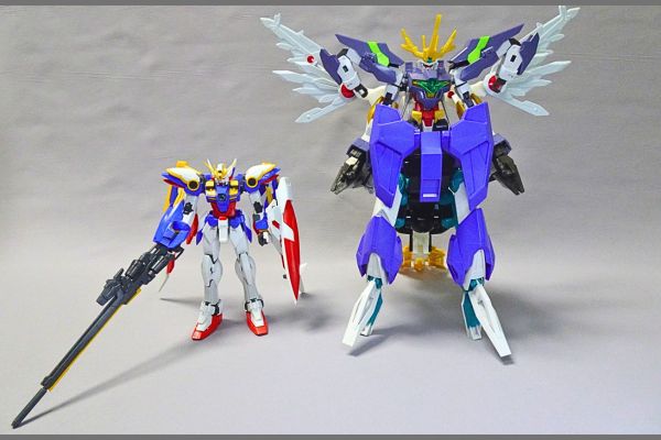 HG1/144「RE:RISING GUNDAM」とRGウイングガンダムの大きさ比較