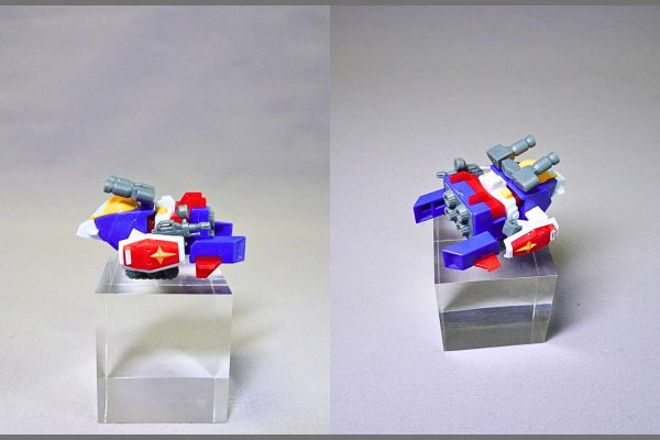 食玩の機動戦士ガンダムV作戦ビスケット付属のプラモデル「Gファイター」完成品(ガンダム格納)