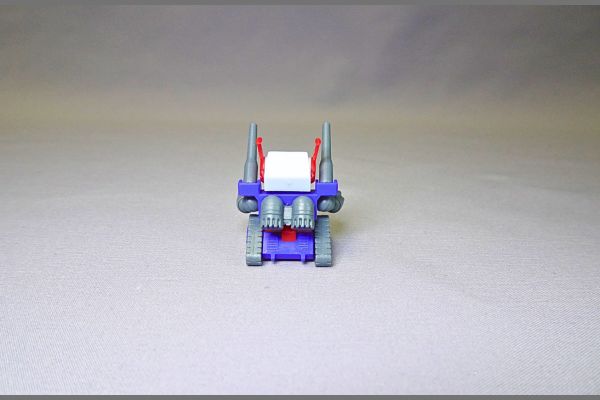 食玩の機動戦士ガンダムV作戦ビスケット付属のプラモデル「ガンタンク」完成品
